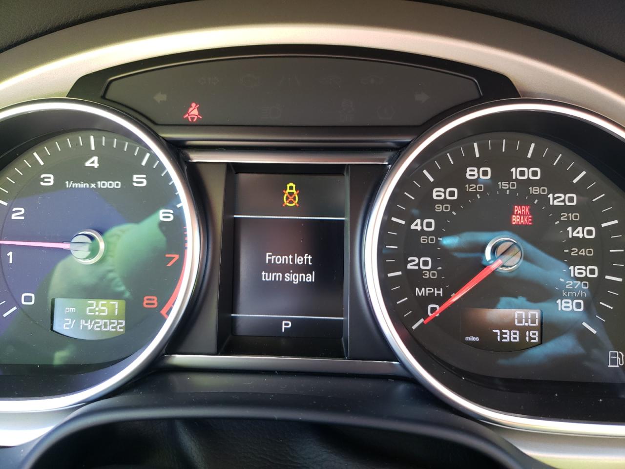 Photo 8 from auction – 2014 AUDI Q7 PREMIUM with VIN WA1LGAFE6ED020376