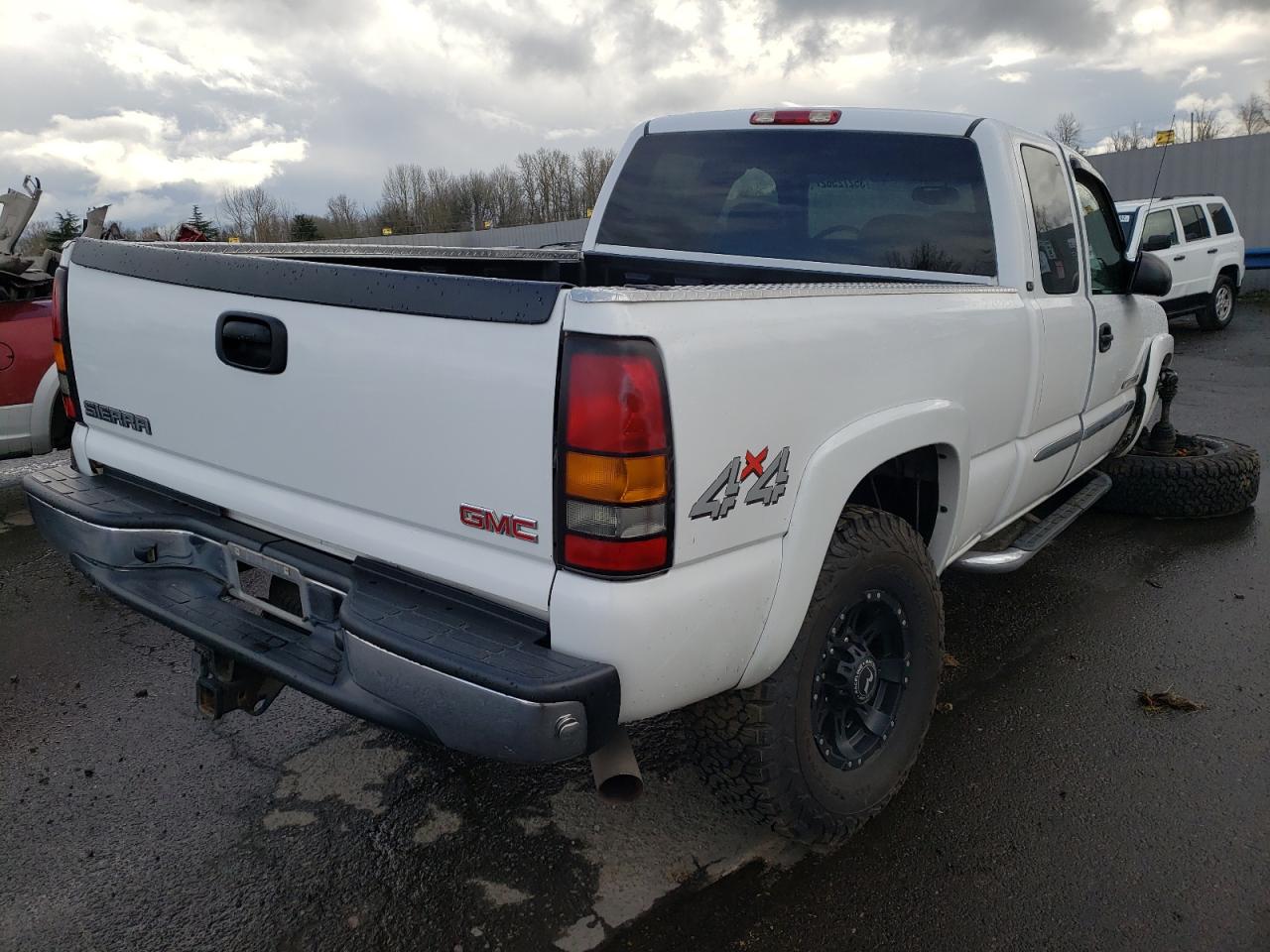 Photo 4 from auction – 2005 GMC SIERRA K25 with VIN 1GTHK29U95E116029