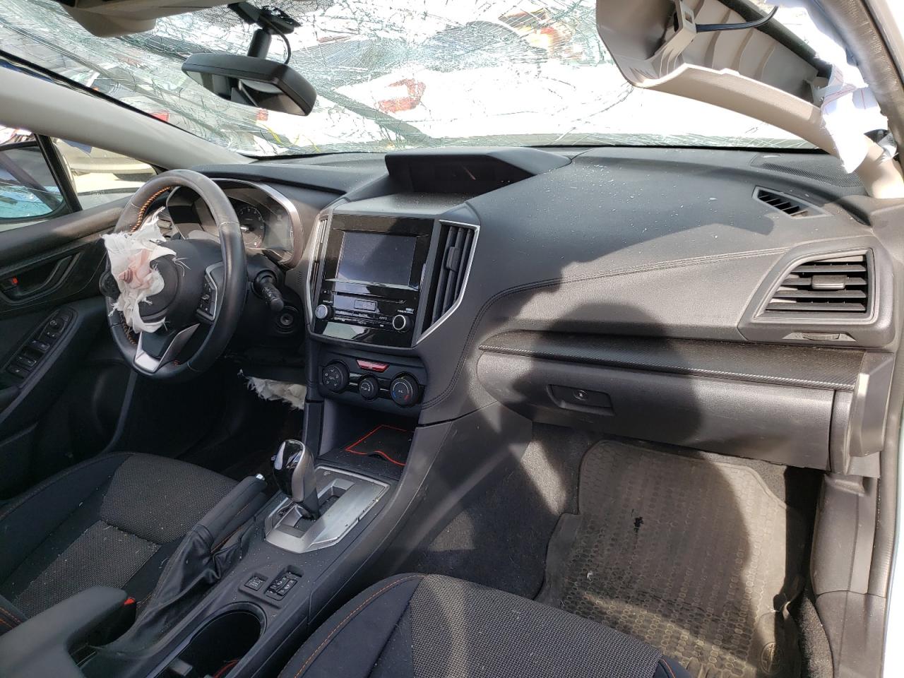 Photo 9 from auction – 2019 SUBARU CROSSTREK with VIN JF2GTAEC3KH281957