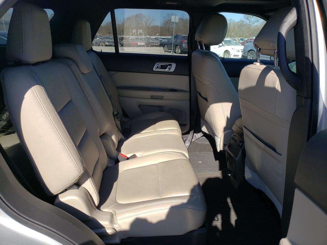 Photo 6 from auction – 2015 FORD EXPLORER X with VIN 1FM5K8D8XFGA91644
