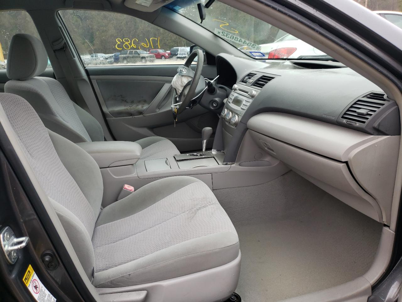 Photo 5 from auction – 2011 TOYOTA CAMRY BASE with VIN 4T4BF3EK5BR160620