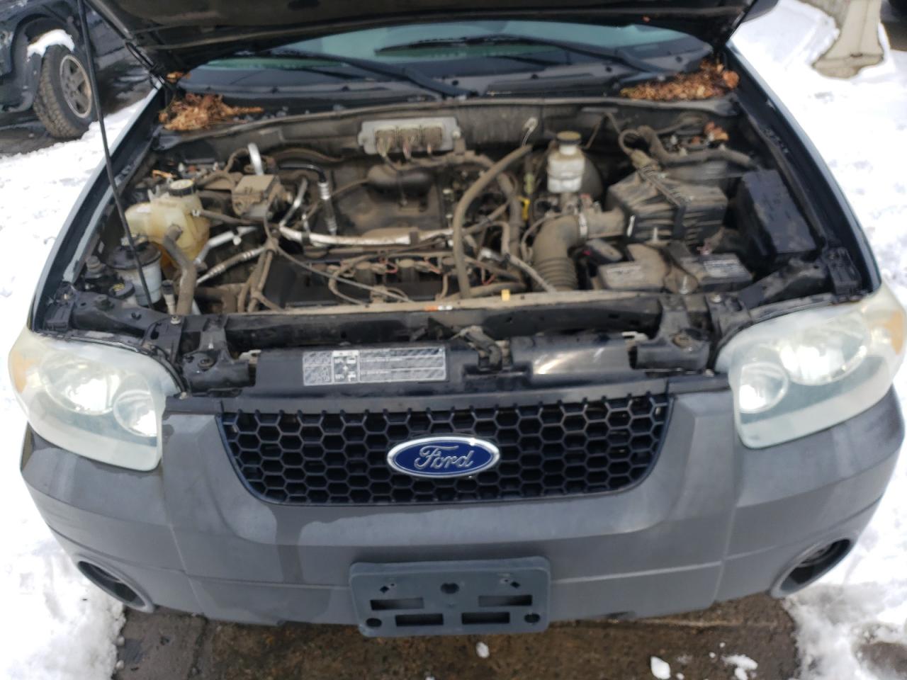 Photo 7 from auction – 2006 FORD ESCAPE XLS with VIN 1FMYU02Z16KD55433