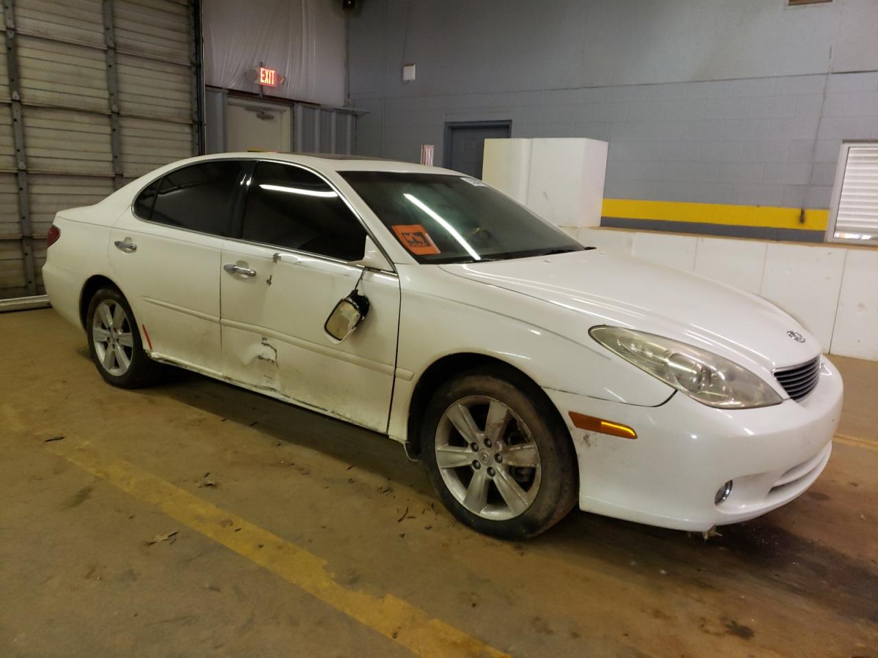 Photo 9 from auction – 2005 LEXUS ES 330 with VIN JTHBA30G155065811
