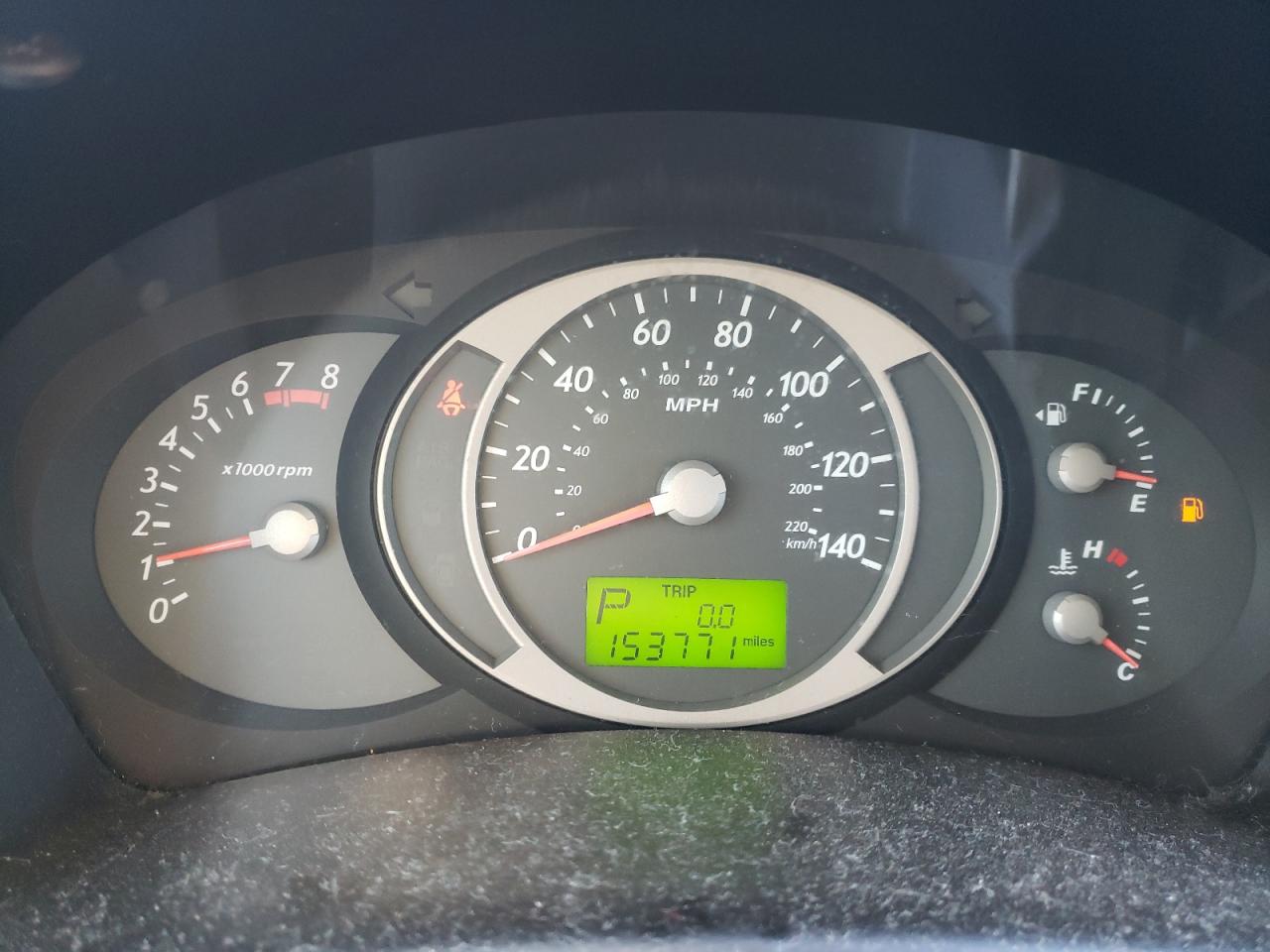 Photo 8 from auction – 2005 HYUNDAI TUCSON GL with VIN KM8JM12B95U092864