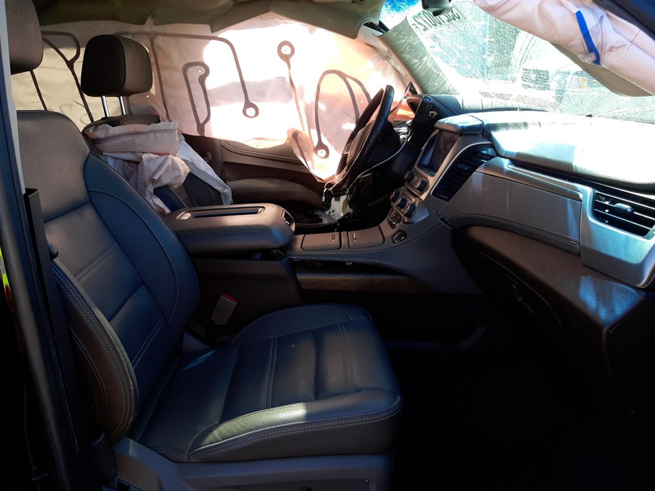 Photo 5 from auction – 2018 GMC YUKON DENA with VIN 1GKS2CKJ9JR233452