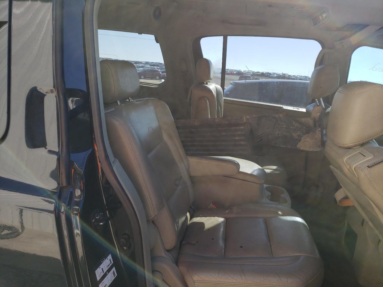 Photo 6 from auction – 2005 INFINITI QX56 with VIN 5N3AA08C85N811459