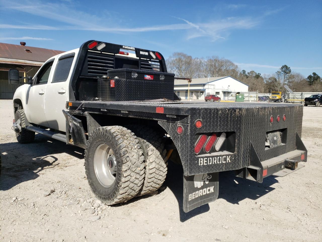 Photo 3 from auction – 2012 GMC SIERRA K35 with VIN 1GT424C82CF199414