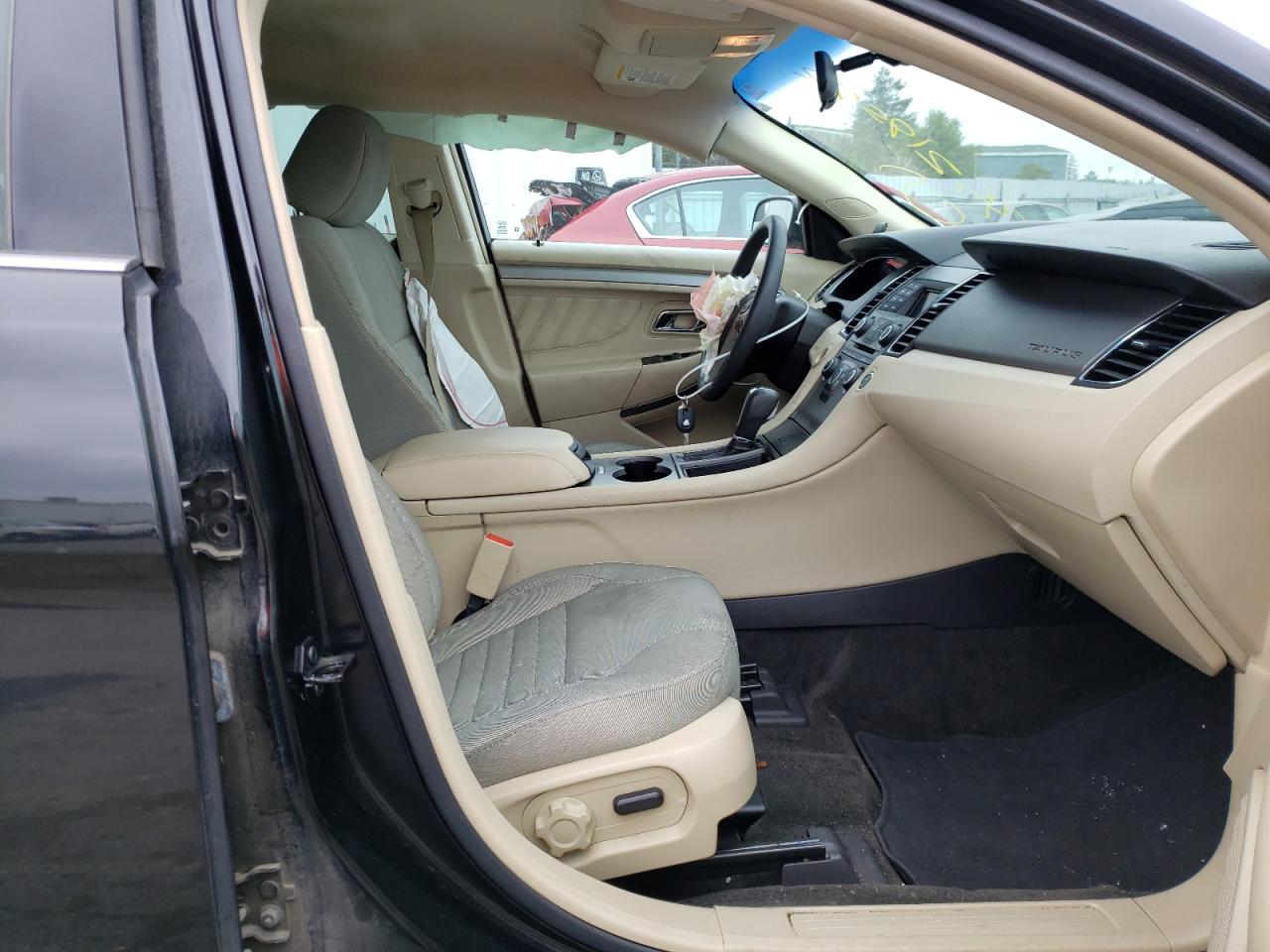 Photo 5 from auction – 2015 FORD TAURUS SE with VIN 1FAHP2D81FG124424