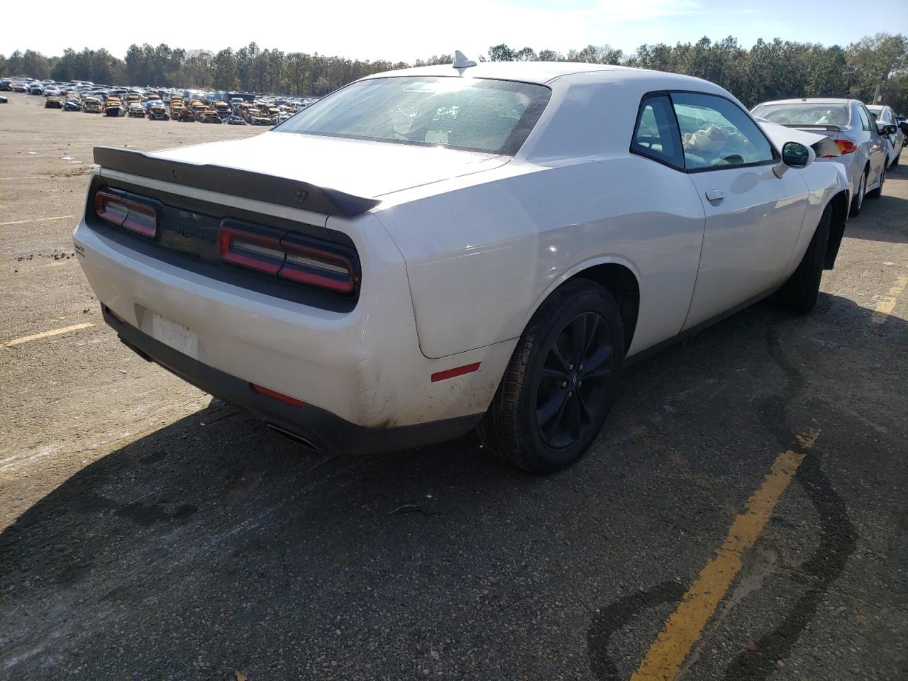Photo 4 from auction – 2020 DODGE CHALLENGER with VIN 2C3CDZKG7LH155200
