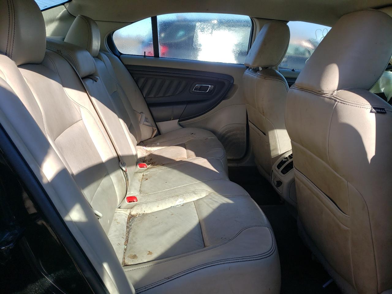 Photo 6 from auction – 2011 FORD TAURUS SEL with VIN 1FAHP2EW4BG114140