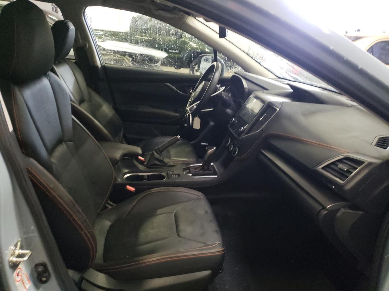 Photo 5 from auction – 2018 SUBARU CROSSTREK with VIN JF2GTAMC3JH323673