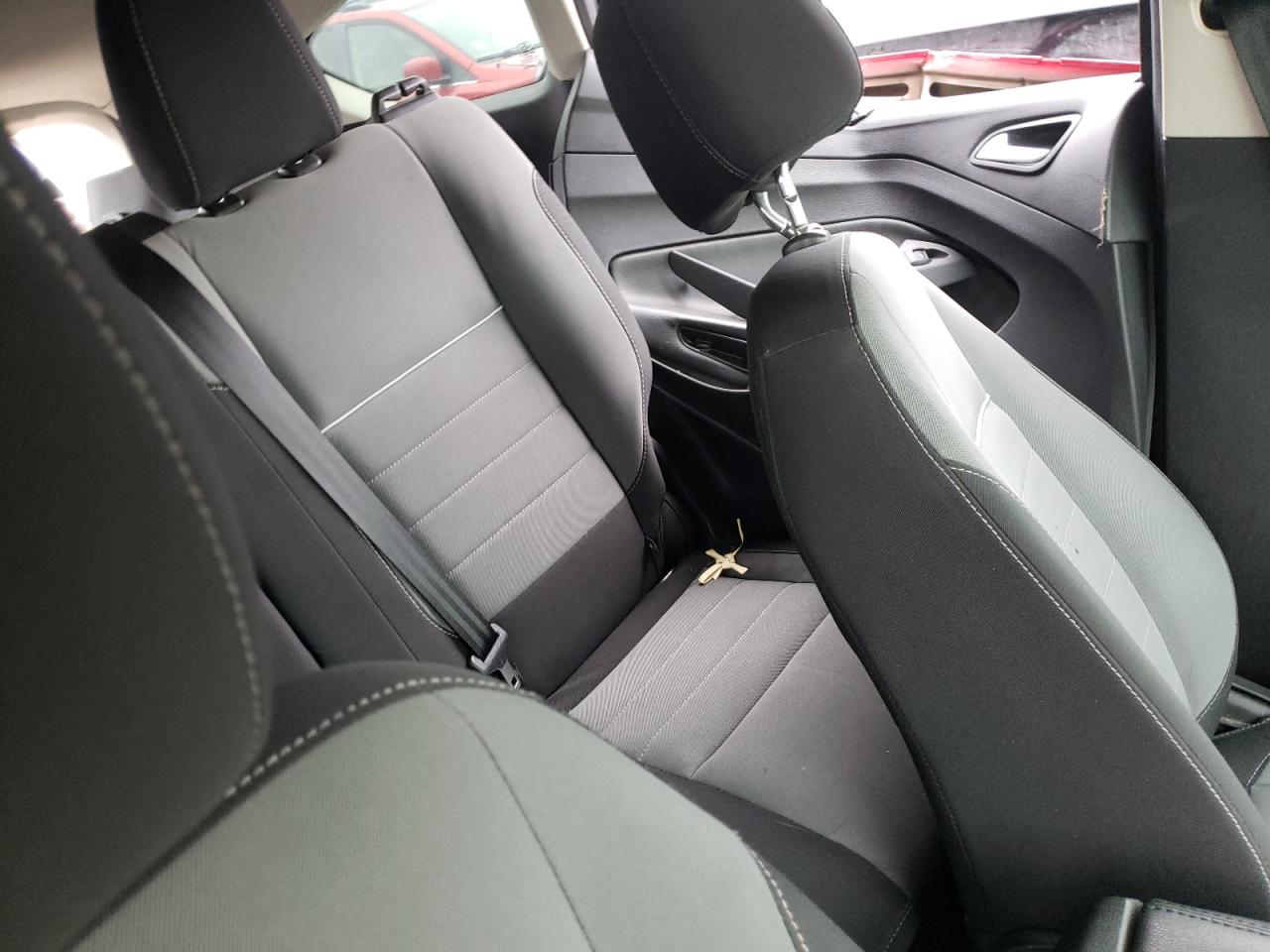 Photo 6 from auction – 2014 FORD ESCAPE SE with VIN 1FMCU0GX0EUD49272