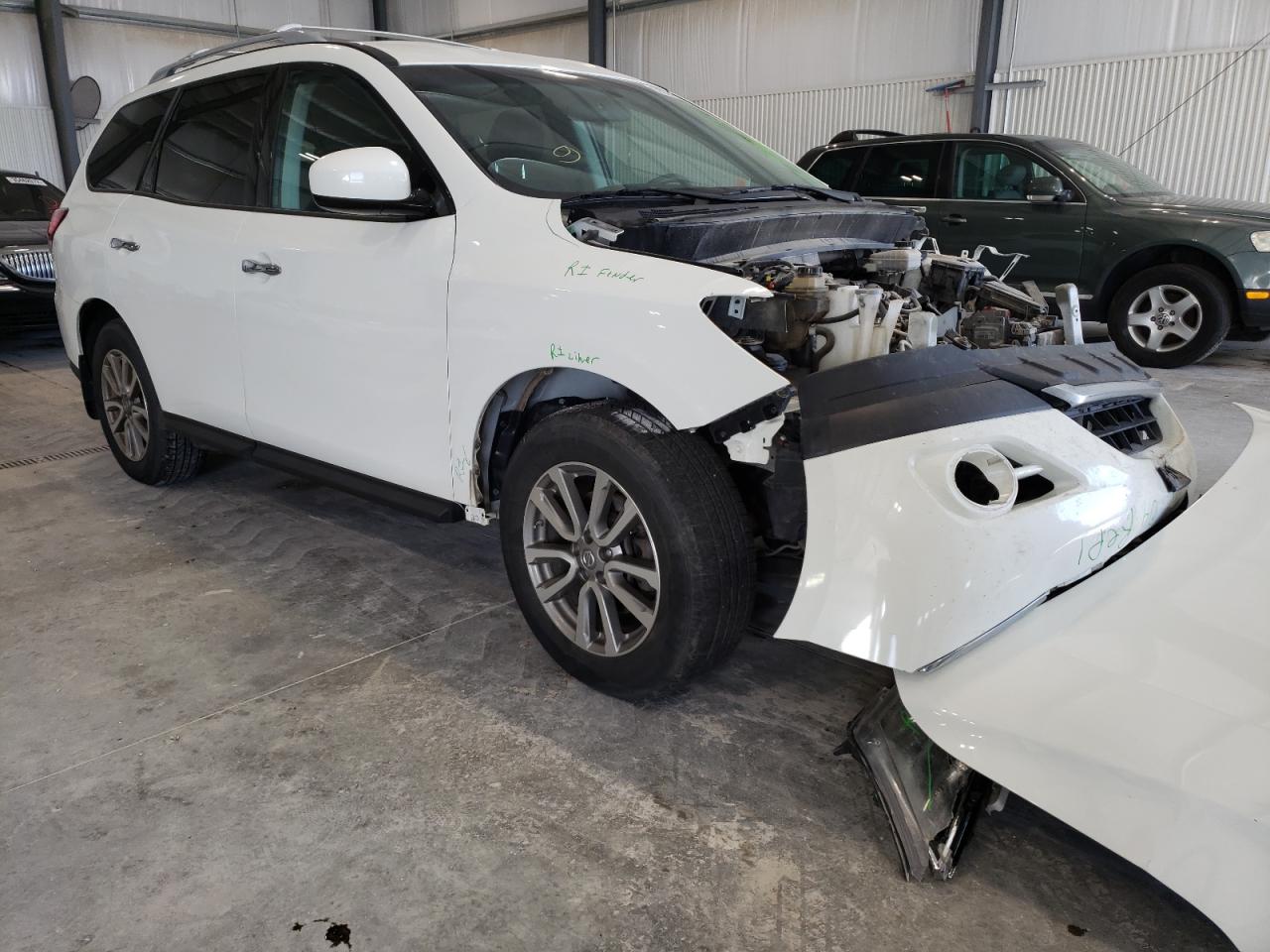 Photo 1 from auction – 2015 NISSAN PATHFINDER with VIN 5N1AR2MMXFC686828