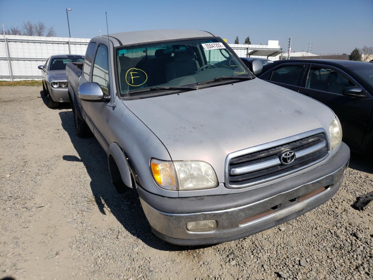 TOYOTA TUNDRA ACC 2000 with VIN 5TBBT4414YS100341 - Photo from auction