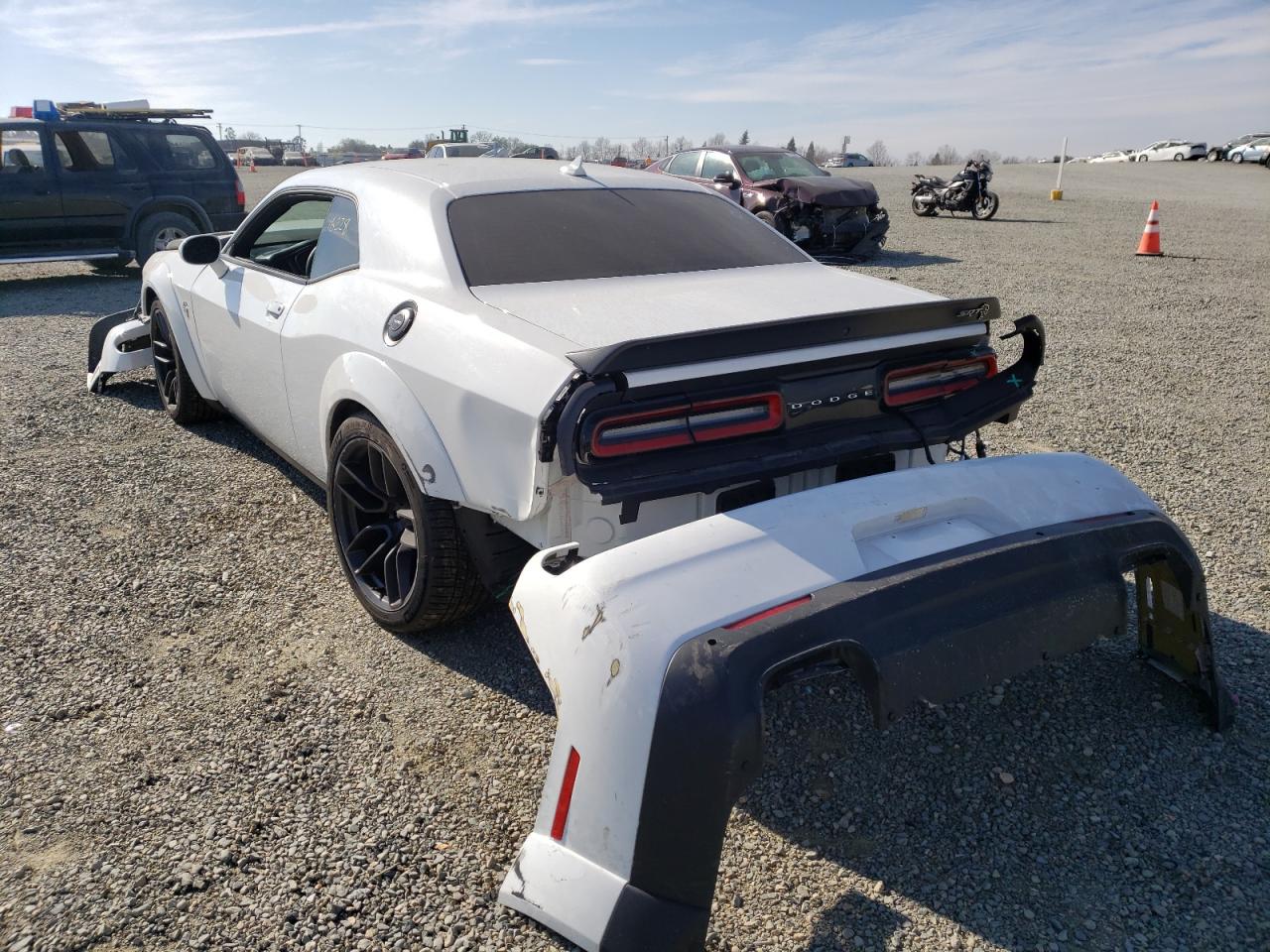 Photo 3 from auction – 2018 DODGE CHALLENGER with VIN 2C3CDZC90JH224970