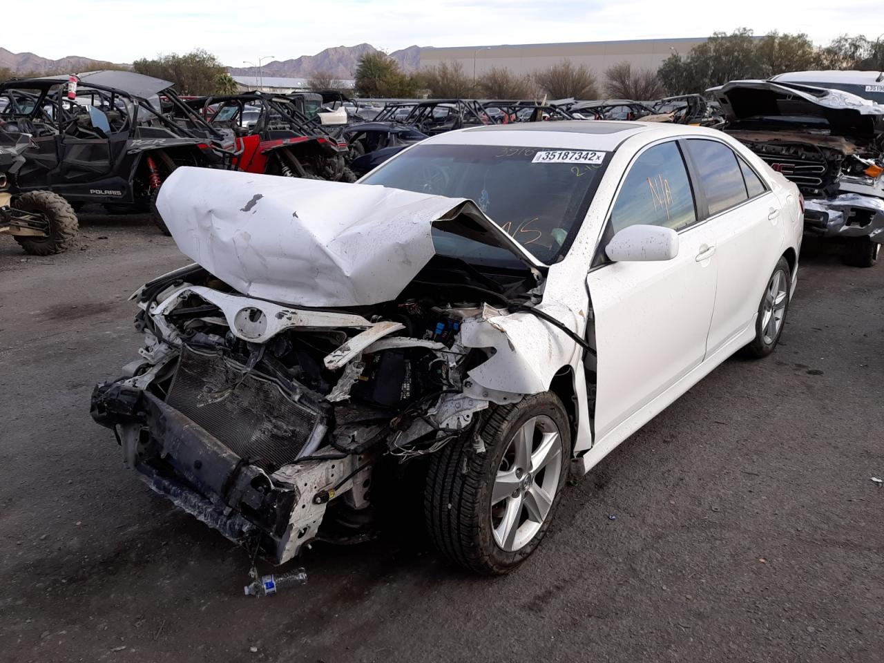 Foto 2 de la subasta – 2011 TOYOTA CAMRY BASE con VIN 4T1BF3EK9BU685237