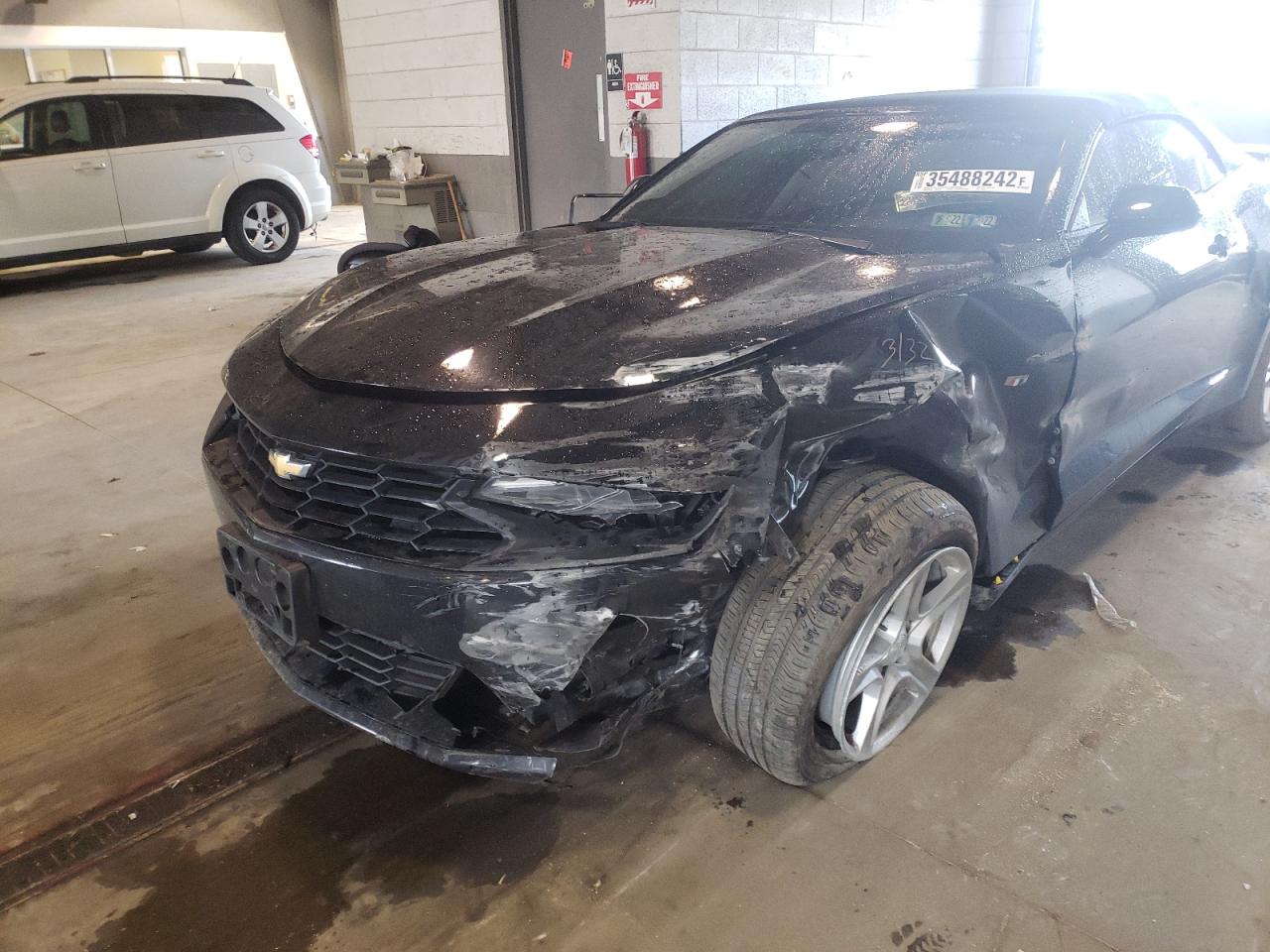Photo 9 from auction – 2019 CHEVROLET CAMARO LS with VIN 1G1FB3DSXK0147925