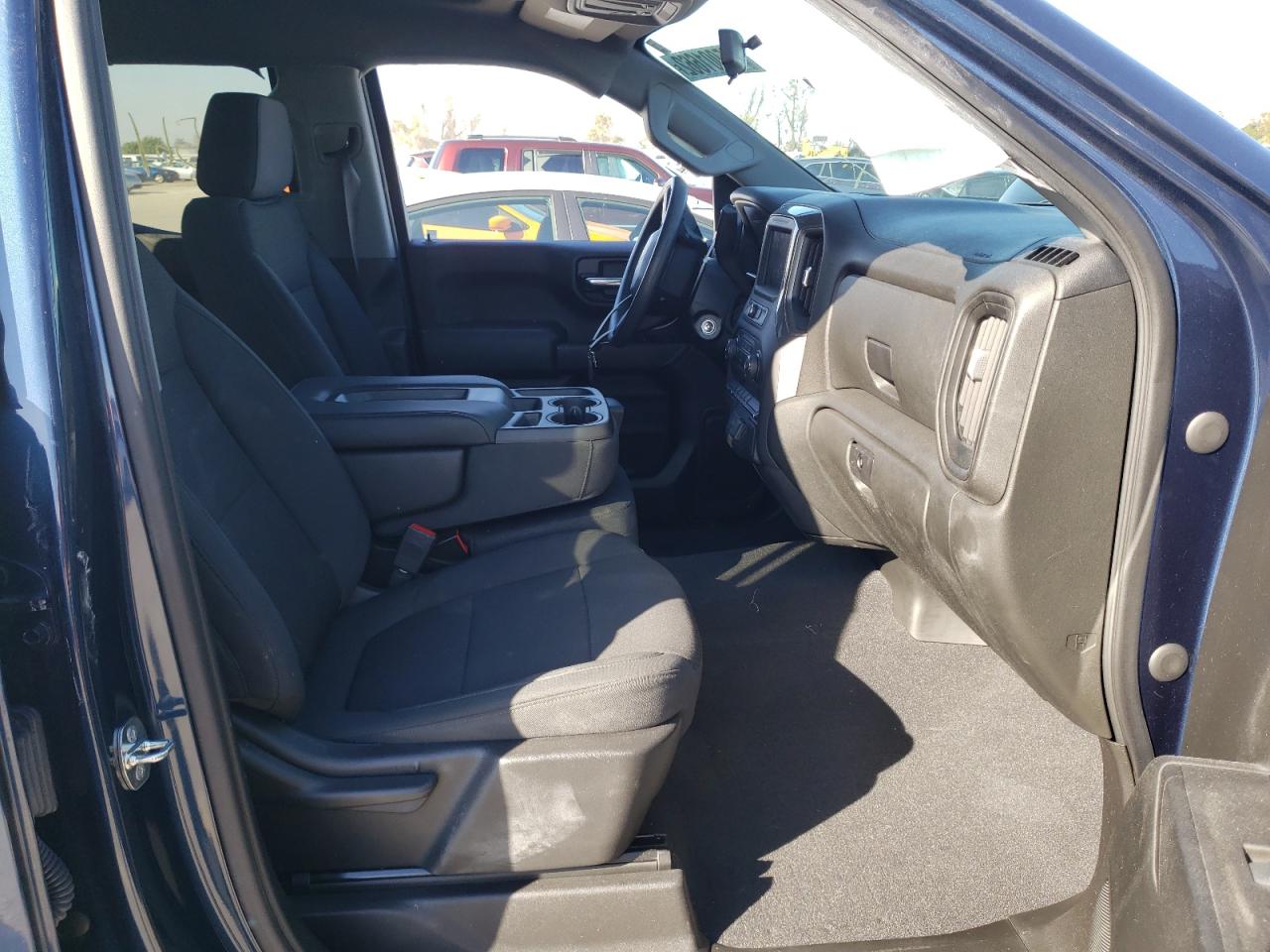 Photo 5 from auction – 2020 CHEVROLET SILVERADO with VIN 1GCRYCEF4LZ248119
