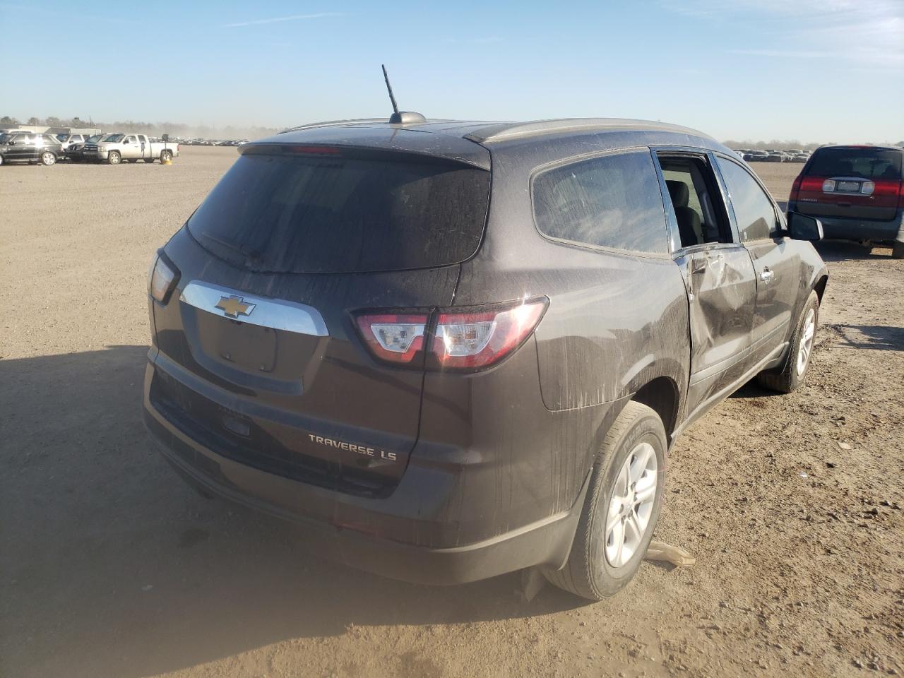 Photo 4 from auction – 2016 CHEVROLET TRAVERSE L with VIN 1GNKRFED9GJ150049