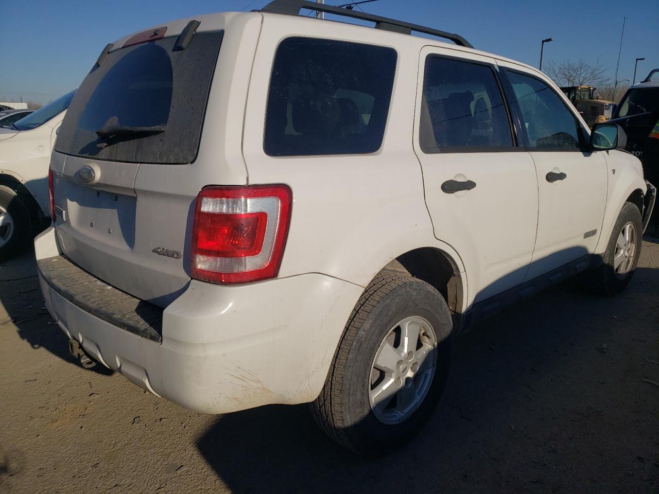 Photo 4 from auction – 2008 FORD ESCAPE XLT with VIN 1FMCU93198KA16476