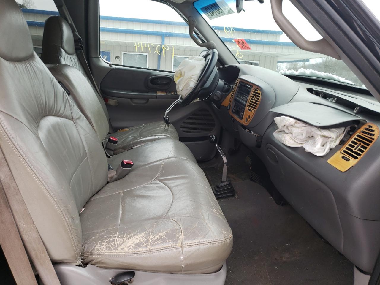 Photo 5 from auction – 2000 FORD F150 with VIN 1FTRX08L4YKB22846