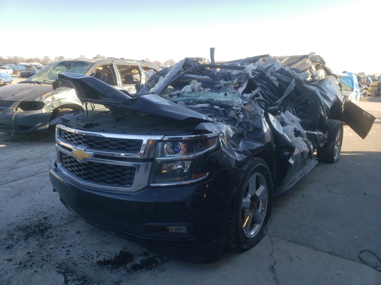 Photo 2 from auction – 2016 CHEVROLET SUBURBAN C with VIN 1GNSCHKC1GR212781