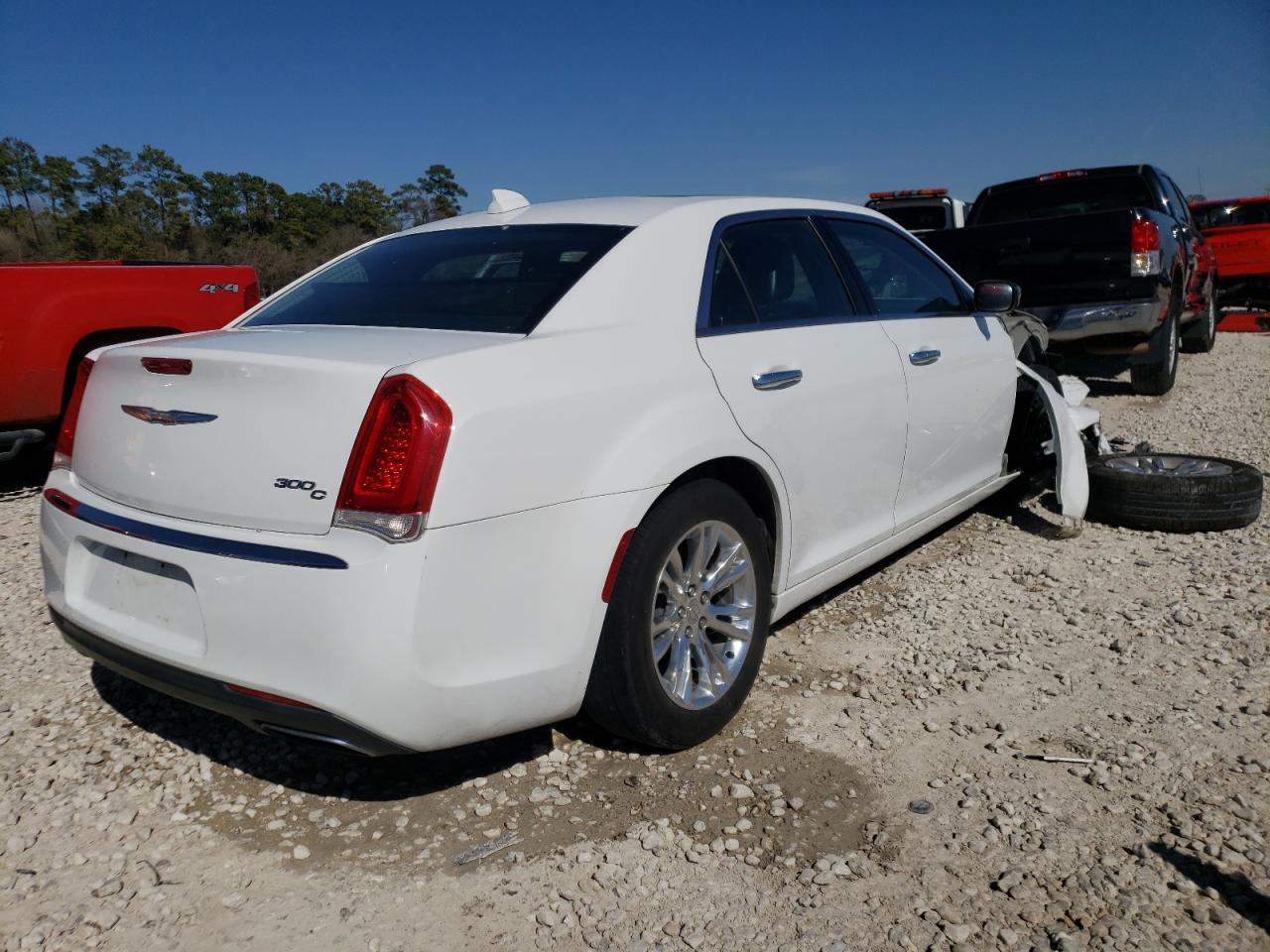 Photo 4 from auction – 2016 CHRYSLER 300C with VIN 2C3CCAEG2GH212232