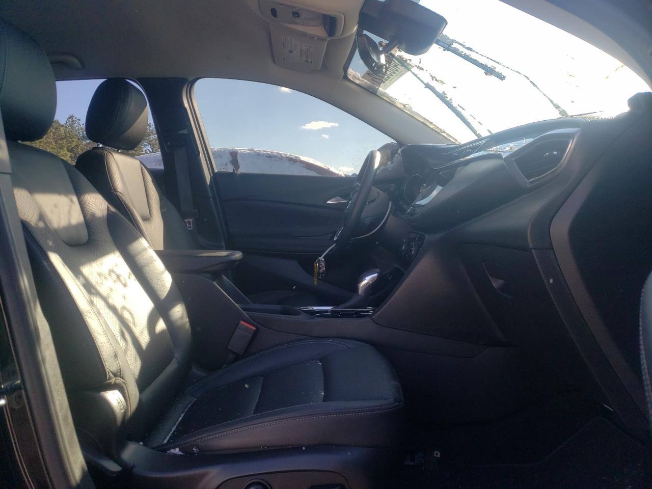 Photo 5 from auction – 2021 BUICK ENCORE GX with VIN KL4MMGSL3MB106050