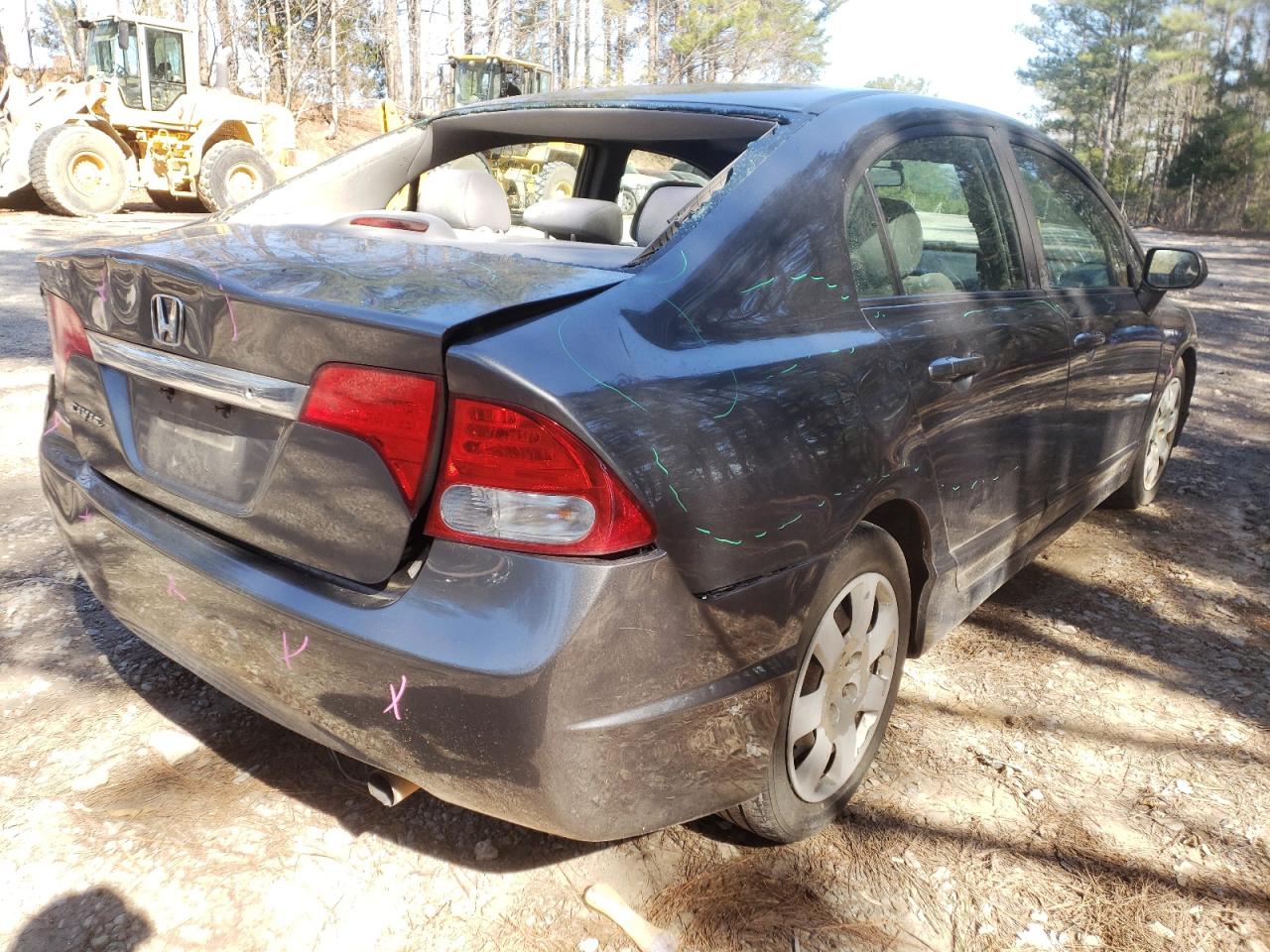 Photo 4 from auction – 2011 HONDA CIVIC LX with VIN 19XFA1F59BE021374