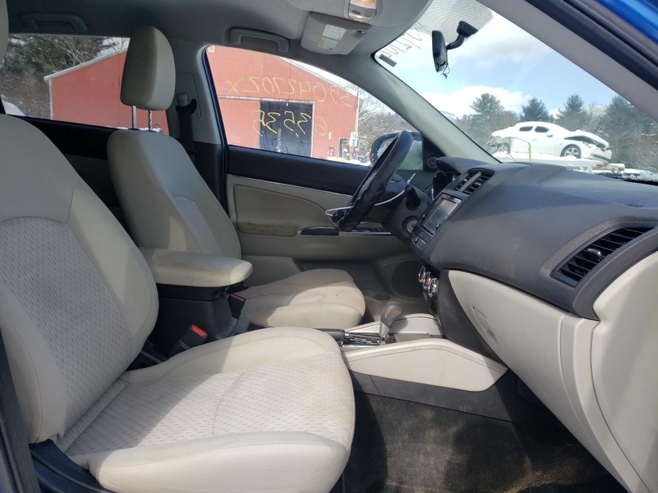 Photo 5 from auction – 2018 MITSUBISHI OUTLANDER with VIN JA4AP3AU6JZ001129