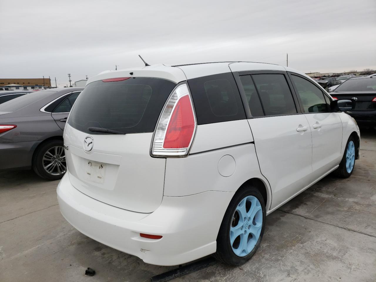 Photo 4 from auction – 2010 MAZDA 5 with VIN JM1CR2W31A0385876