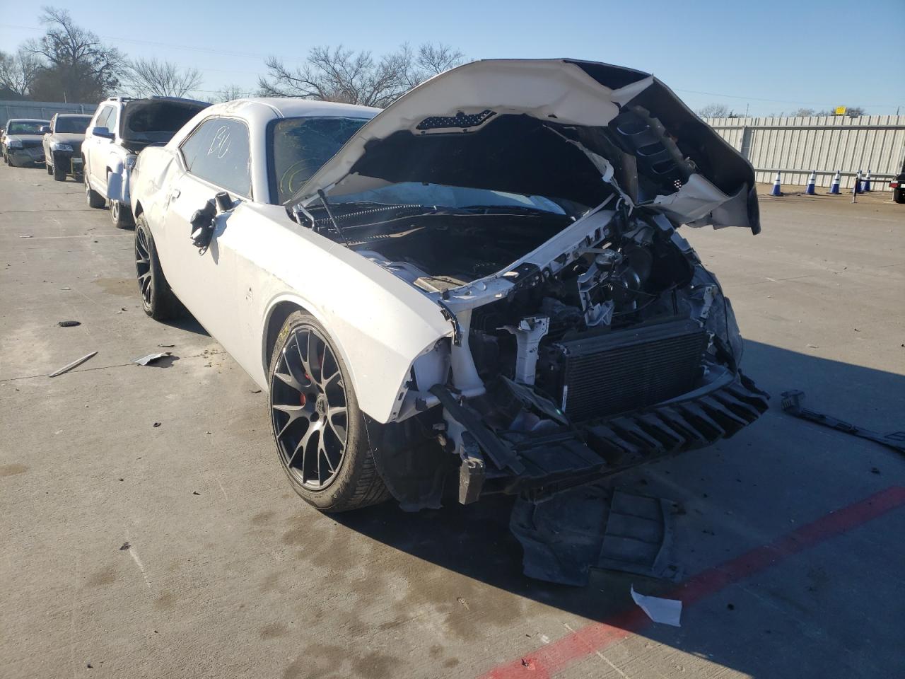 DODGE CHALLENGER 2019 with VIN 2C3CDZFJ7KH587001 - Photo from auction