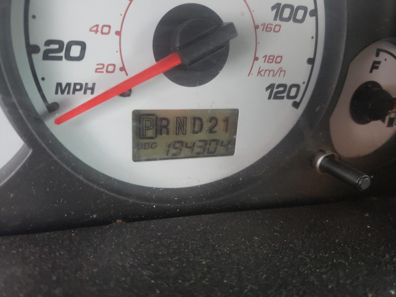 Photo 8 from auction – 2003 FORD ESCAPE XLT with VIN 1FMYU93113KB02413