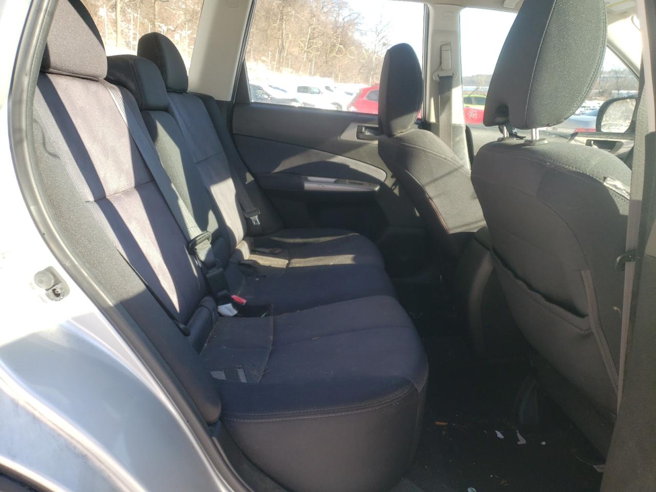 Photo 6 from auction – 2010 SUBARU FORESTER X with VIN JF2SH6BC3AH787980