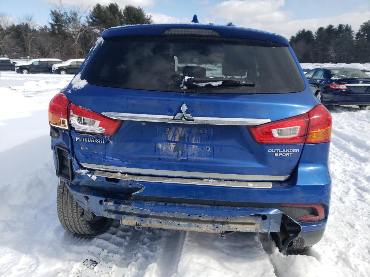 Photo 9 from auction – 2018 MITSUBISHI OUTLANDER with VIN JA4AP3AU6JZ001129