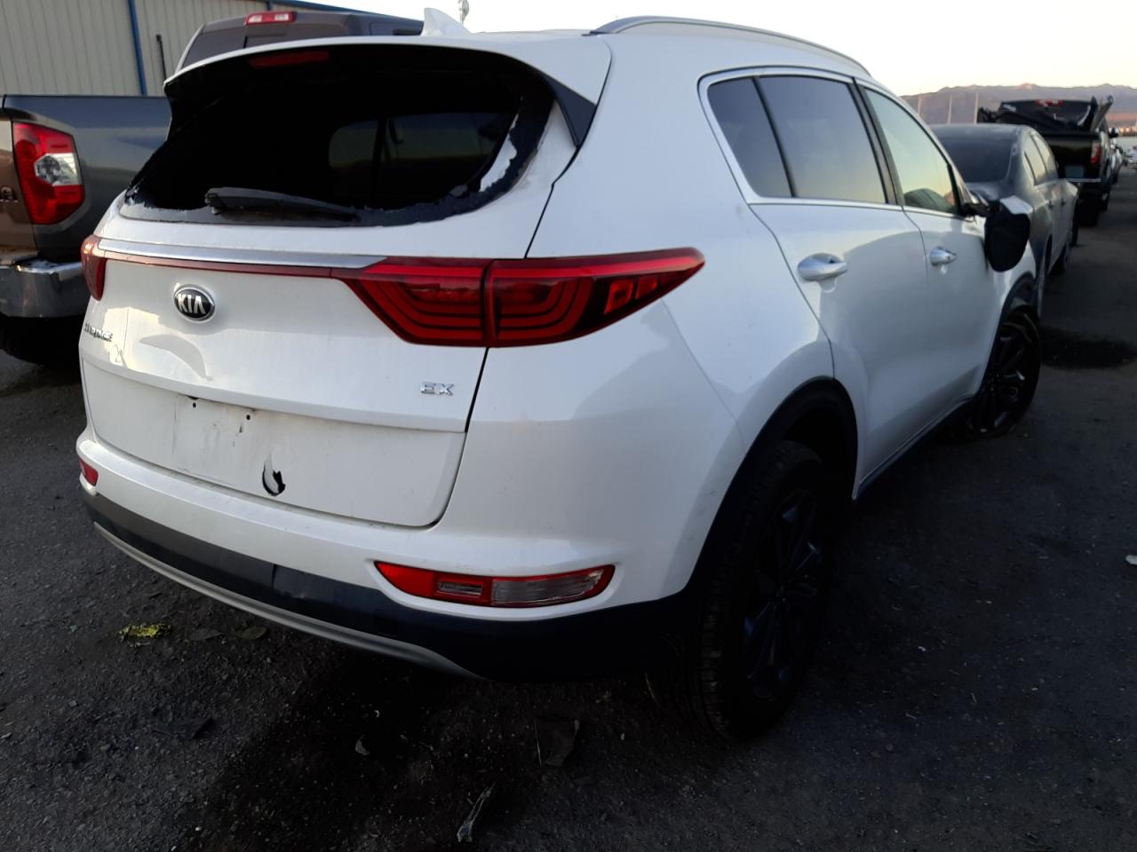 Photo 4 from auction – 2018 KIA SPORTAGE E with VIN KNDPN3AC6J7478345