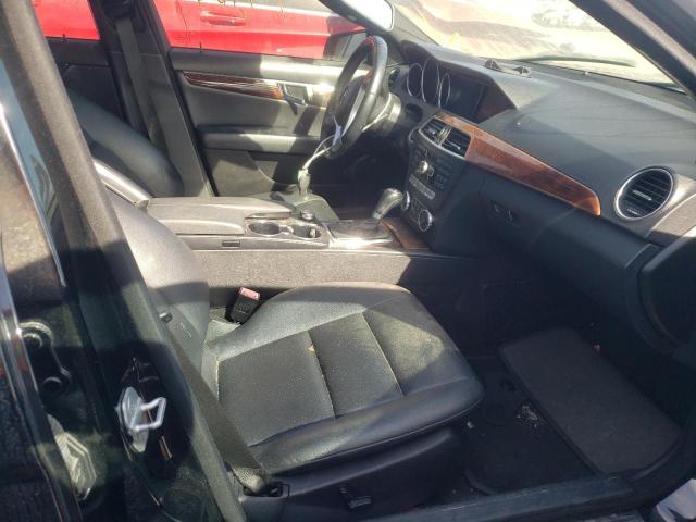 Photo 5 from auction – 2014 MERCEDES-BENZ C 250 with VIN WDDGF4HB8EA901487