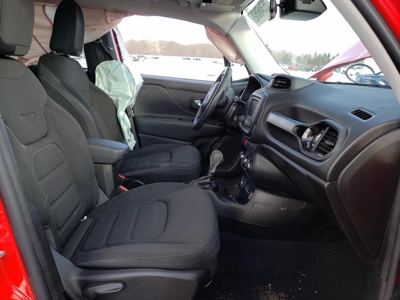 Photo 5 from auction – 2017 JEEP RENEGADE L with VIN ZACCJBBB3HPE64670