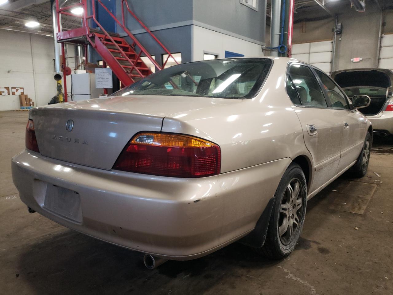 Photo 4 from auction – 2000 ACURA TL with VIN 19UUA5667YA053910