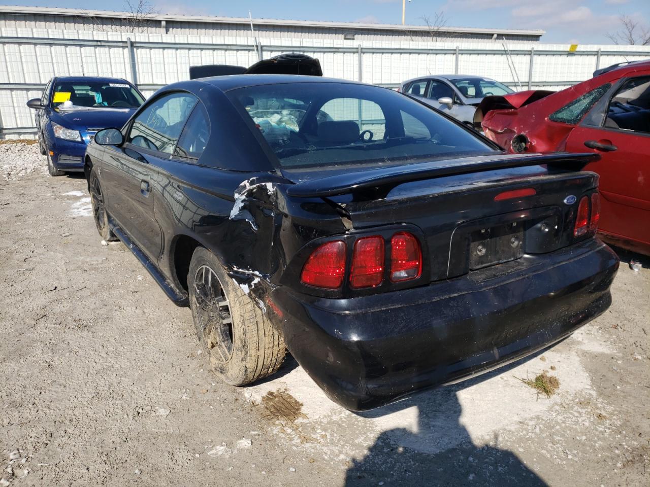 Photo 3 from auction – 1998 FORD MUSTANG with VIN 1FAFP4048WF263347