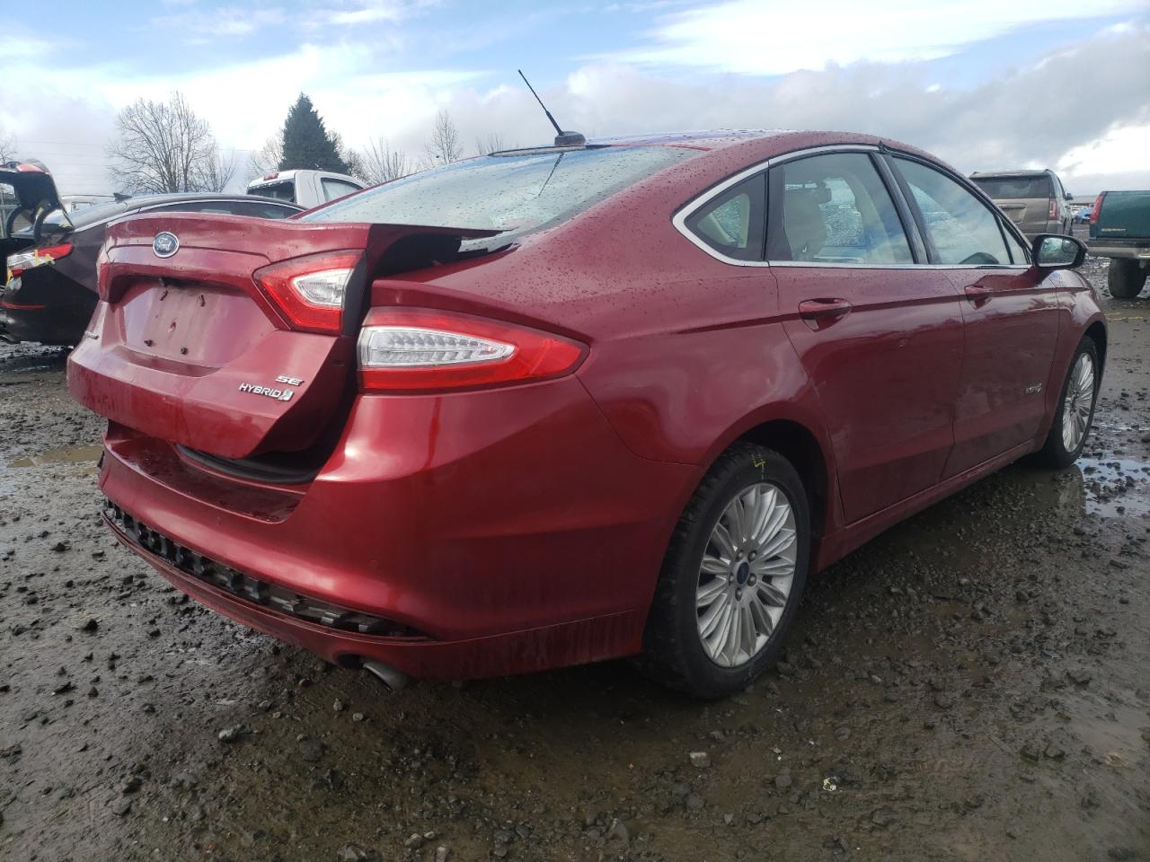 Photo 4 from auction – 2013 FORD FUSION with VIN 3FA6P0LU1DR345277