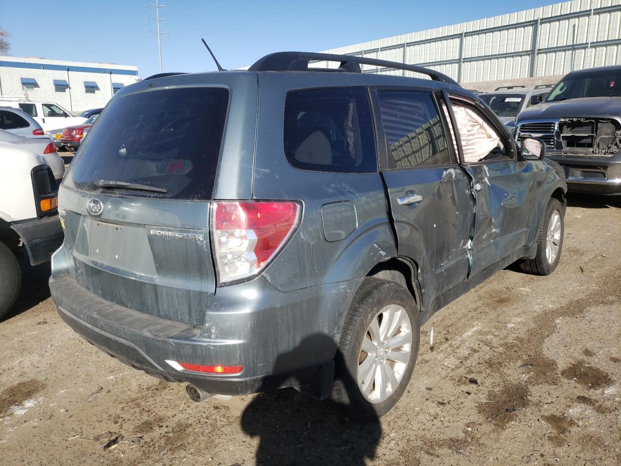 Photo 4 from auction – 2011 SUBARU FORESTER 2 with VIN JF2SHBDC6BH778746