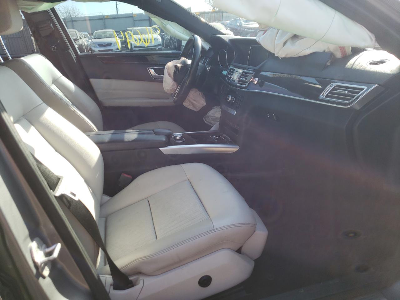 Photo 5 from auction – 2014 MERCEDES-BENZ E 350 with VIN WDDHF5KB4EB070762
