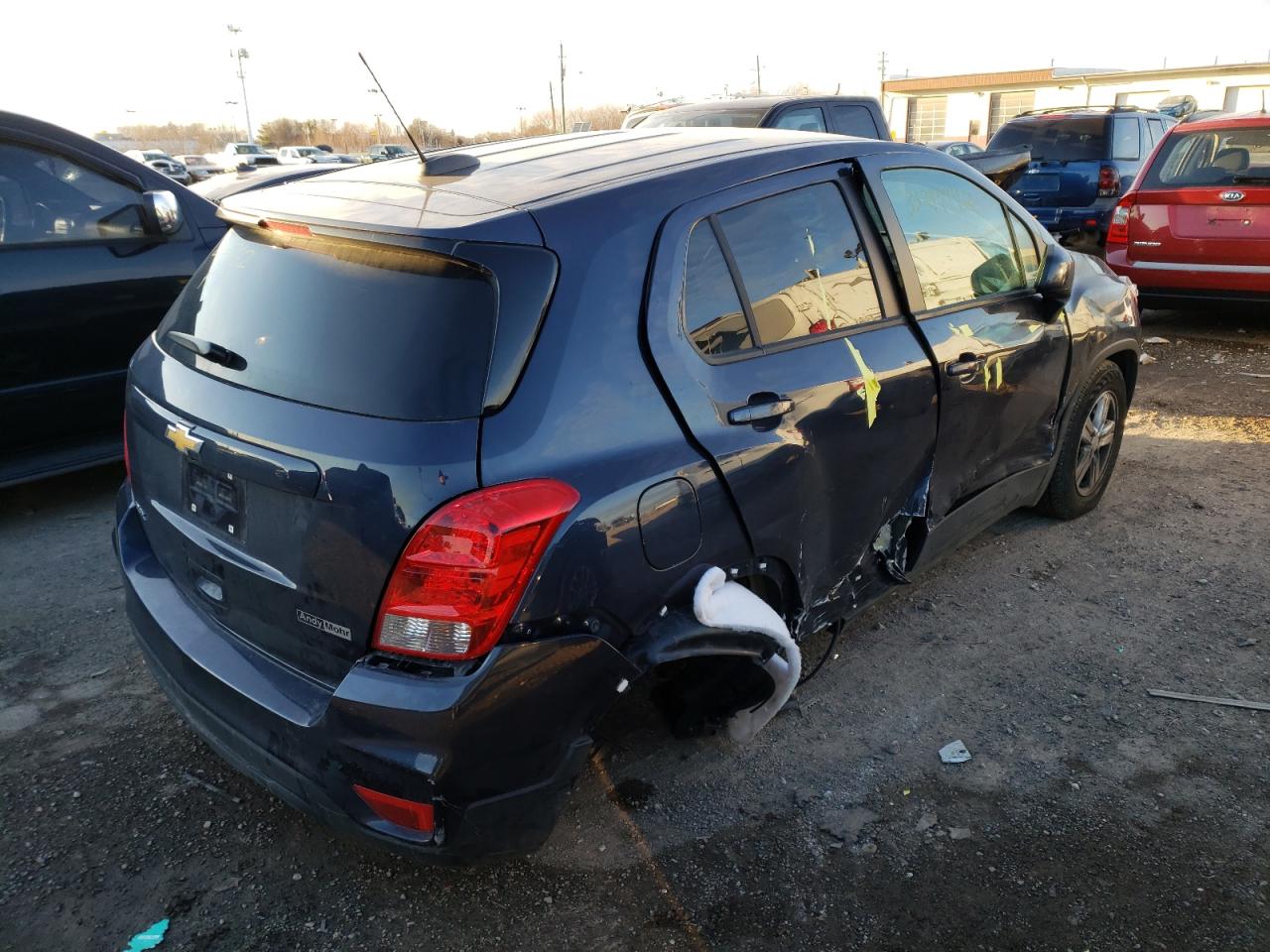 Photo 4 from auction – 2019 CHEVROLET TRAX LS with VIN 3GNCJKSB5KL266762