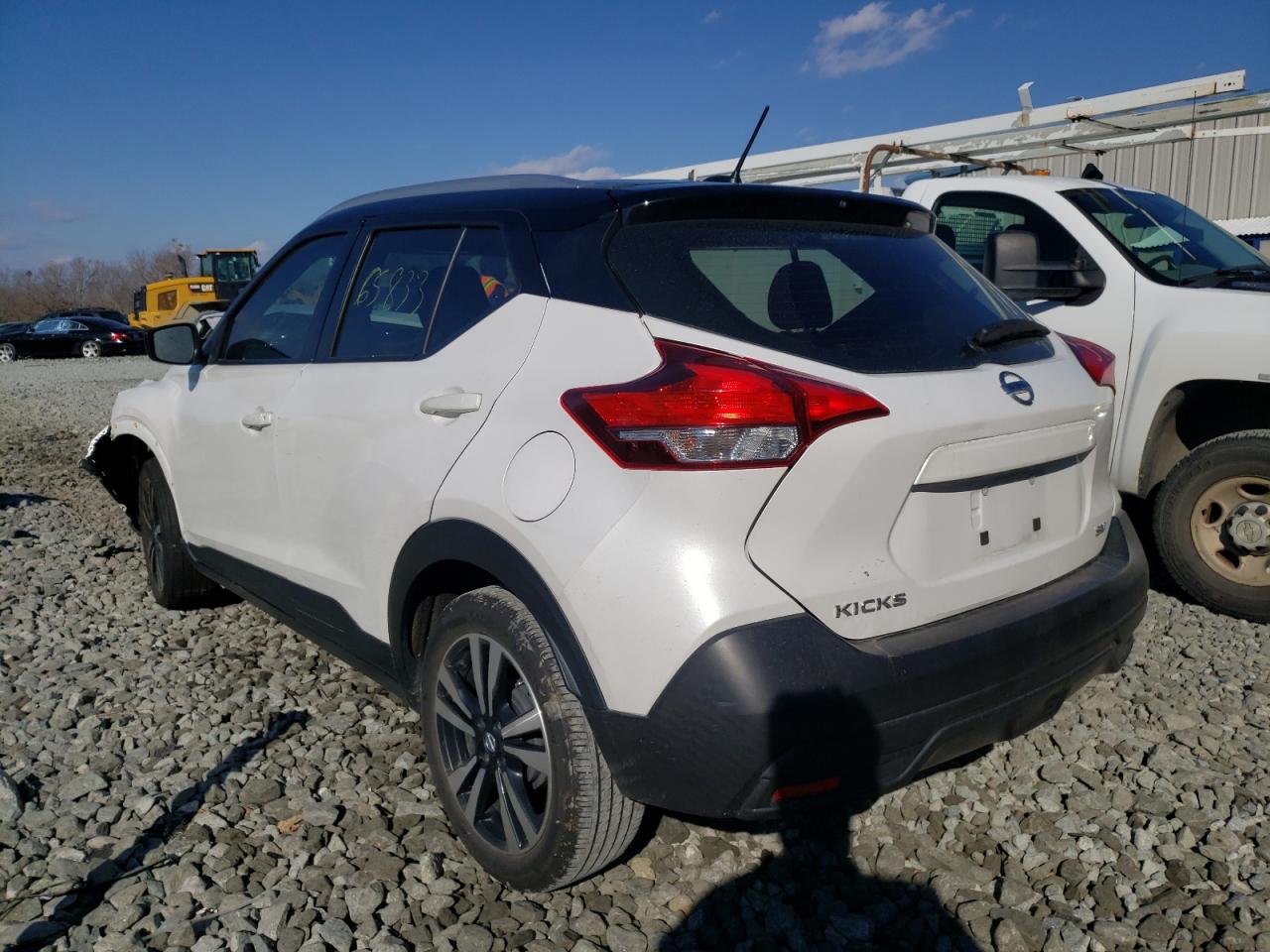 Photo 3 from auction – 2019 NISSAN KICKS S with VIN 3N1CP5CU2KL549762