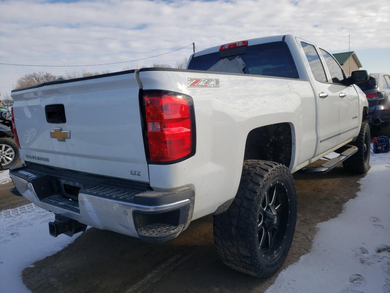 Photo 4 from auction – 2015 CHEVROLET SILVERADO with VIN 1GC2KWE84FZ135653