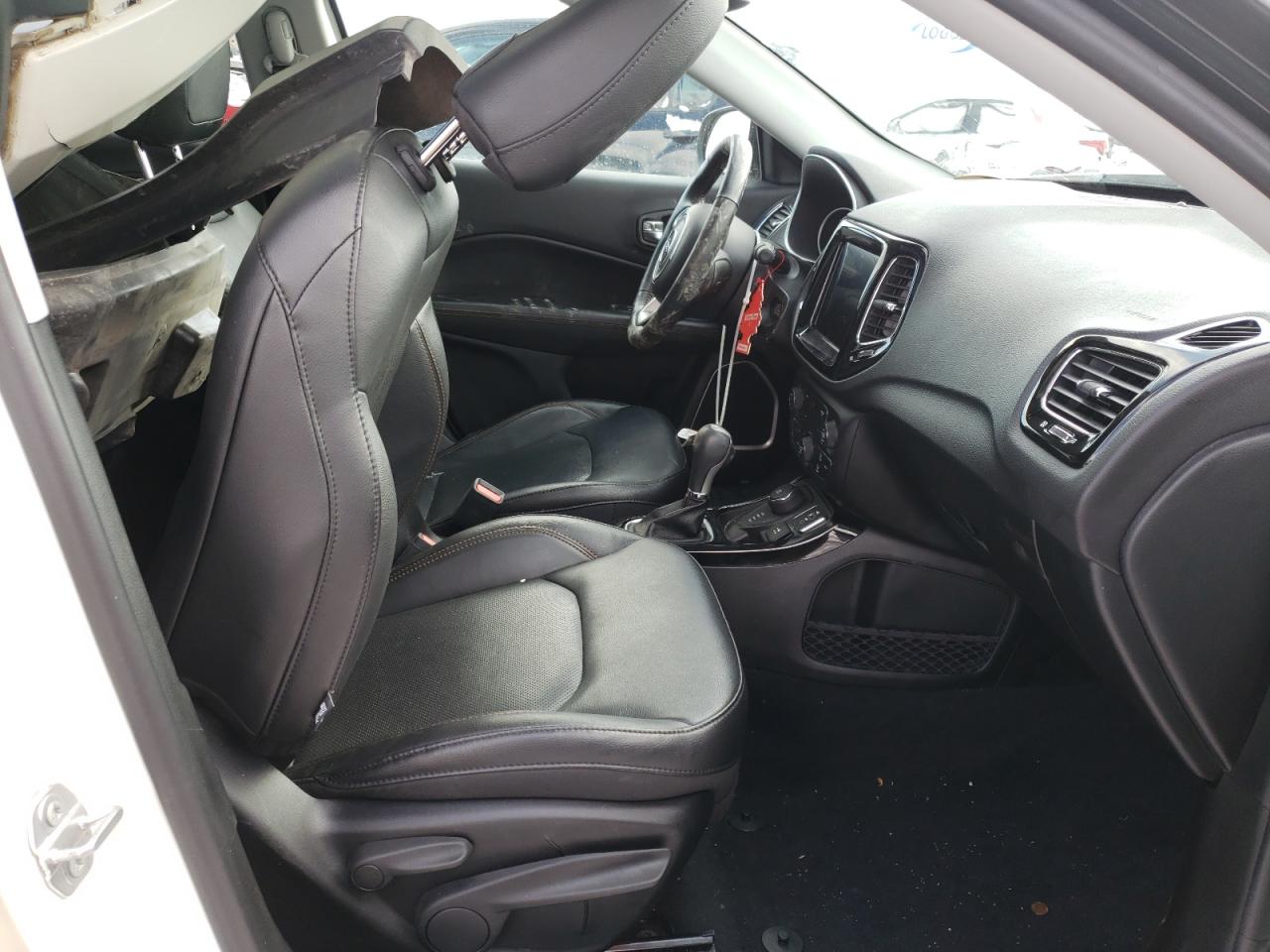 Photo 5 from auction – 2018 JEEP COMPASS LI with VIN 3C4NJDCB8JT434467