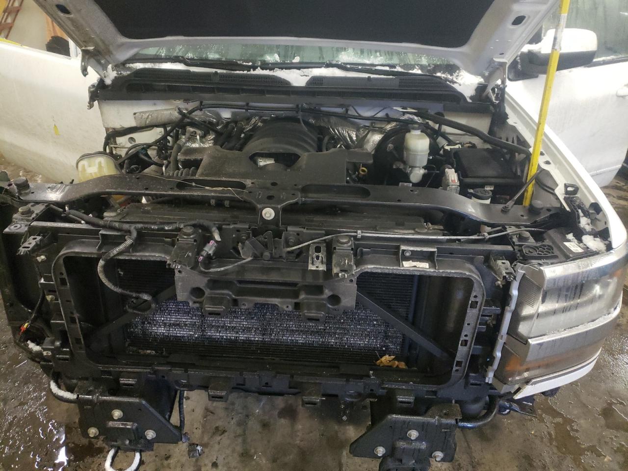 Photo 7 from auction – 2016 CHEVROLET SILVERADO with VIN 3GCUKREC2GG189579