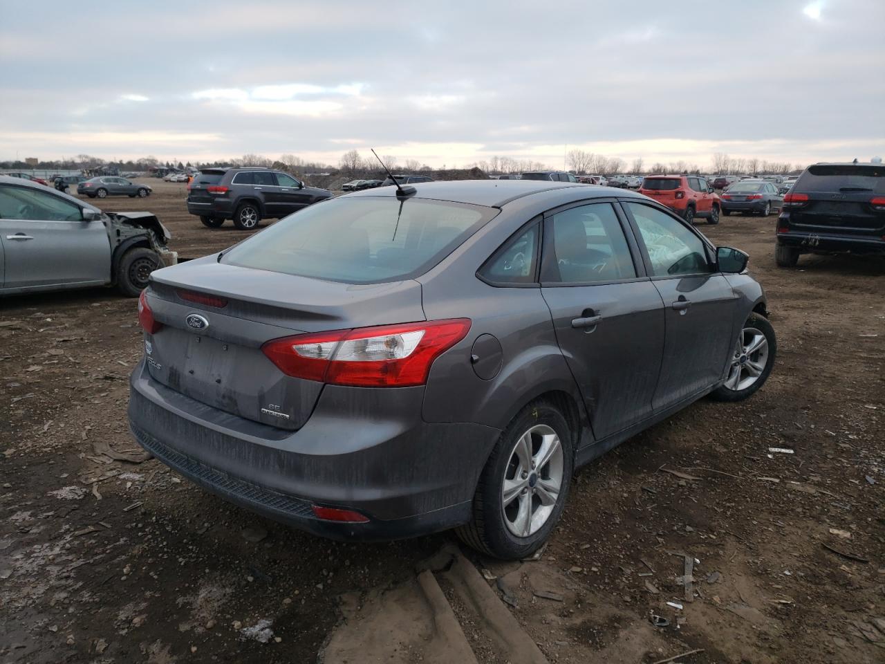 Photo 4 from auction – 2014 FORD FOCUS SE with VIN 1FADP3F22EL234367