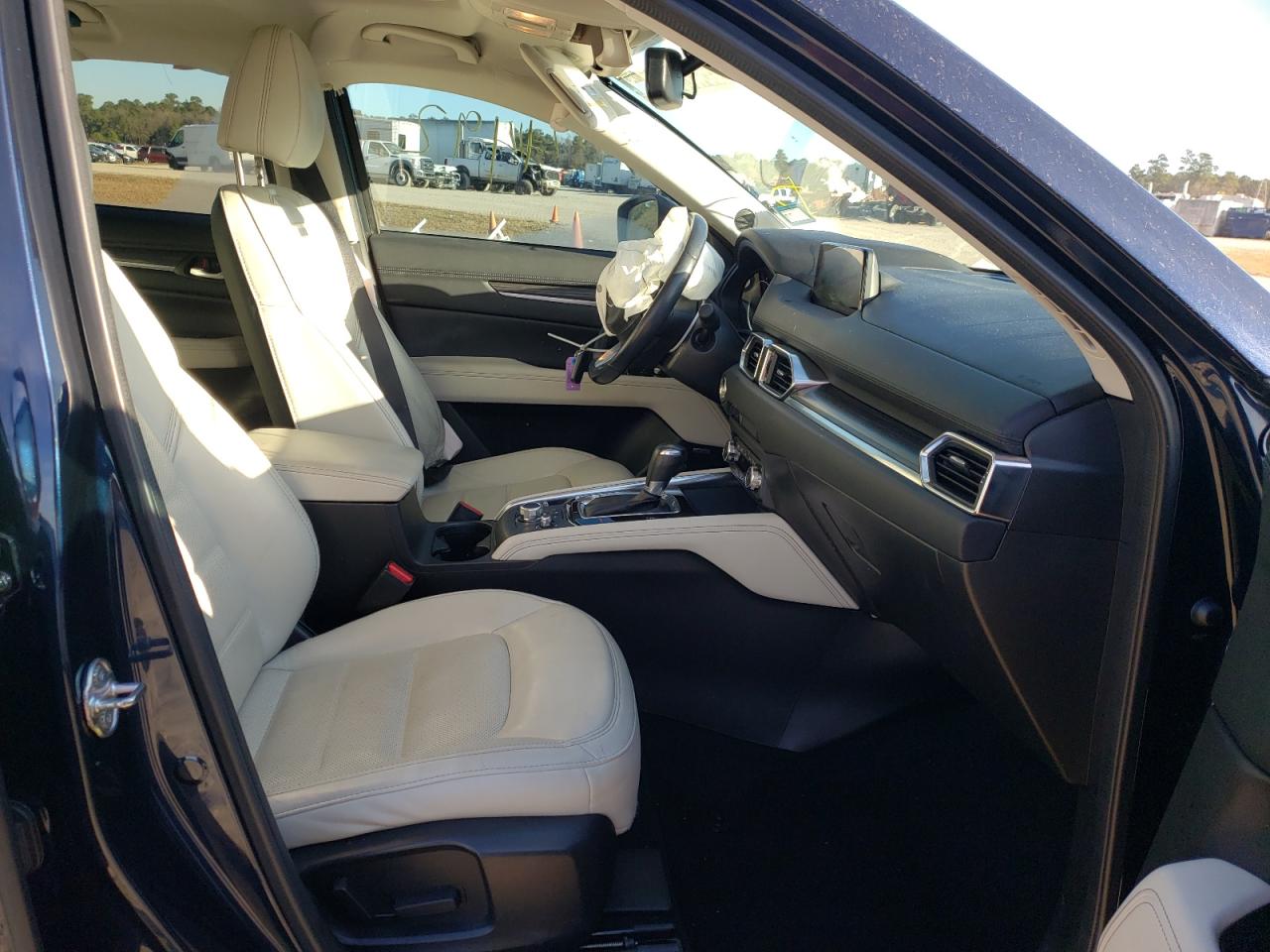 Photo 5 from auction – 2018 MAZDA CX-5 GRAND with VIN JM3KFADM2J1420565